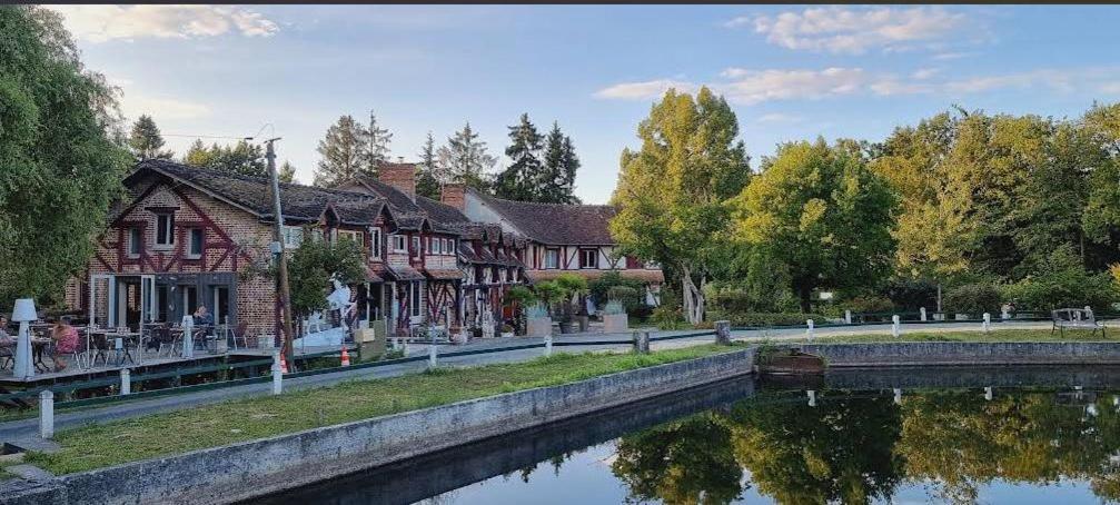 Le Moulin De Villiers Hotel Nouan-le-Fuzelier Luaran gambar